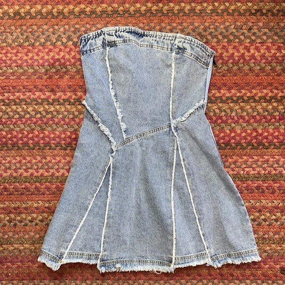 NWT SIGNATURE 8 DENIM STRAPLESS DRESS - Picture 1 of 3